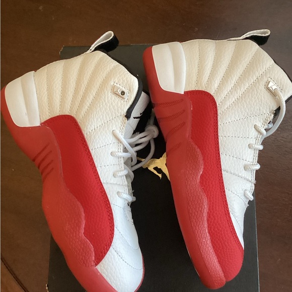 Jordan 12 Retro PS in White and Varsity Red - Picture 5 of 7